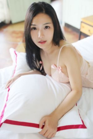 女邻居4