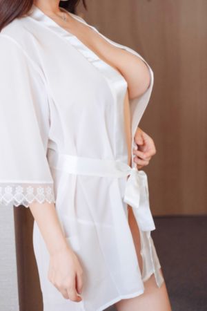 善良的朋友的妻子