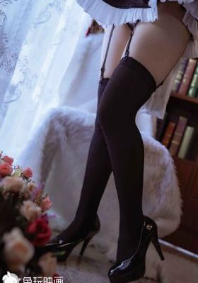 年轻的小婊