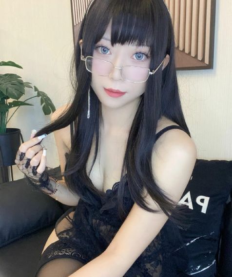 男生吃美女胸奶视频